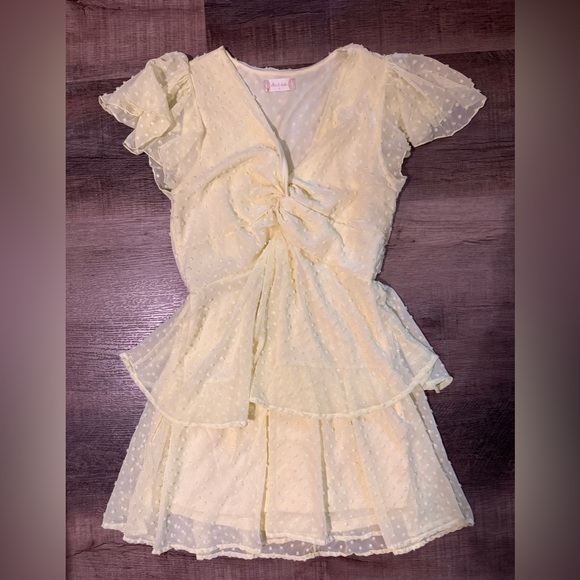 Altar'd State Dresses & Skirts - Altar'd State Light Yellow Dress